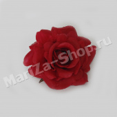 Голова розы раскрытая, красный, диаметр - 10 см.